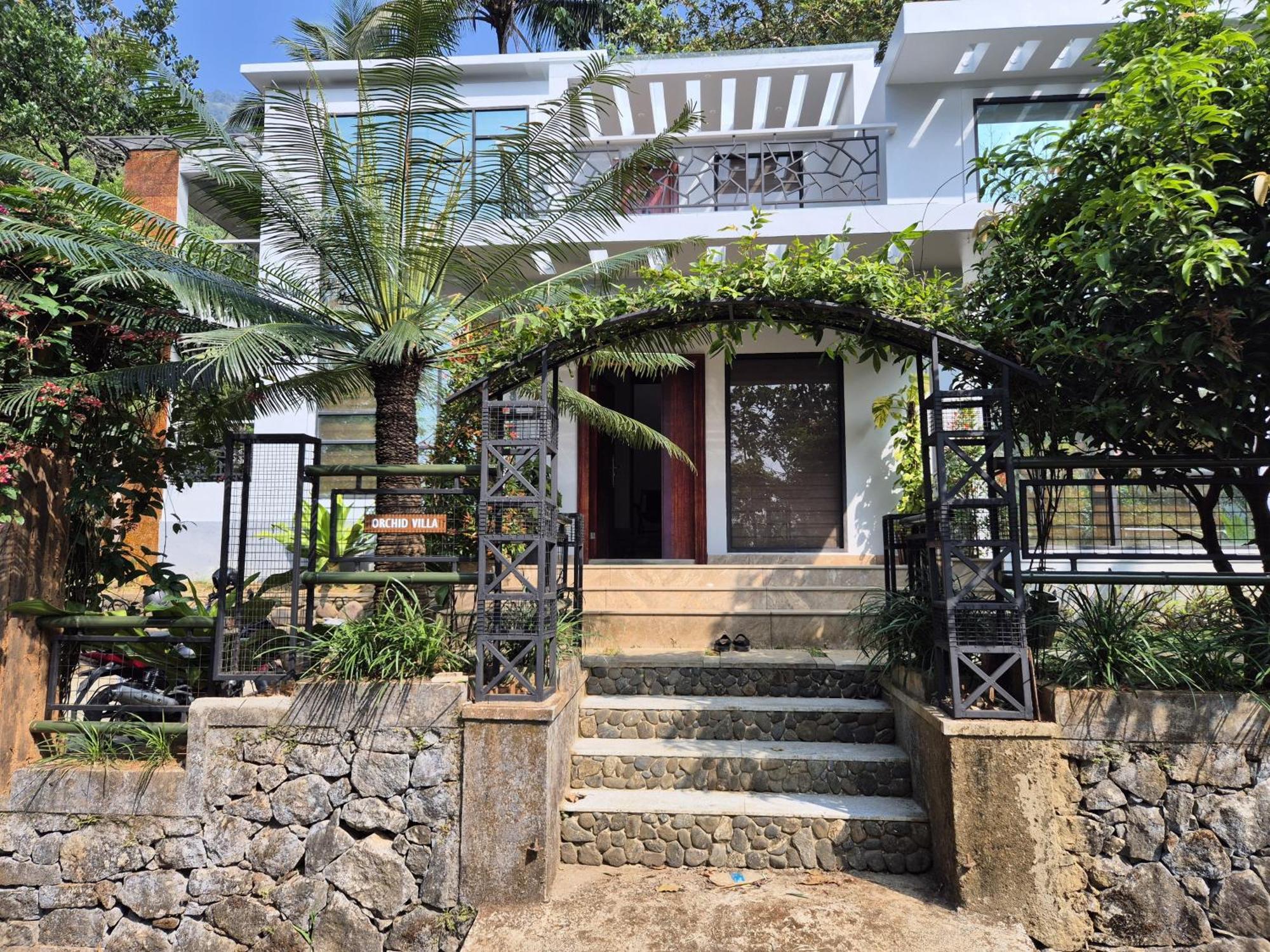 Orchid Villa Pinangode エクステリア 写真